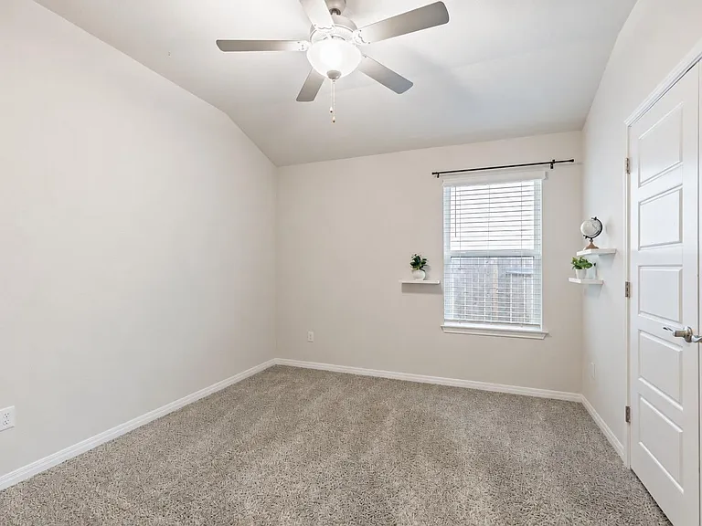 613 Wild Spur Ln — Photo 11