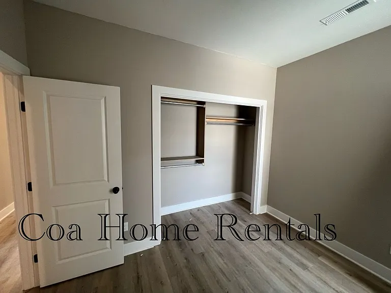 1614 S Limuel St — Photo 11