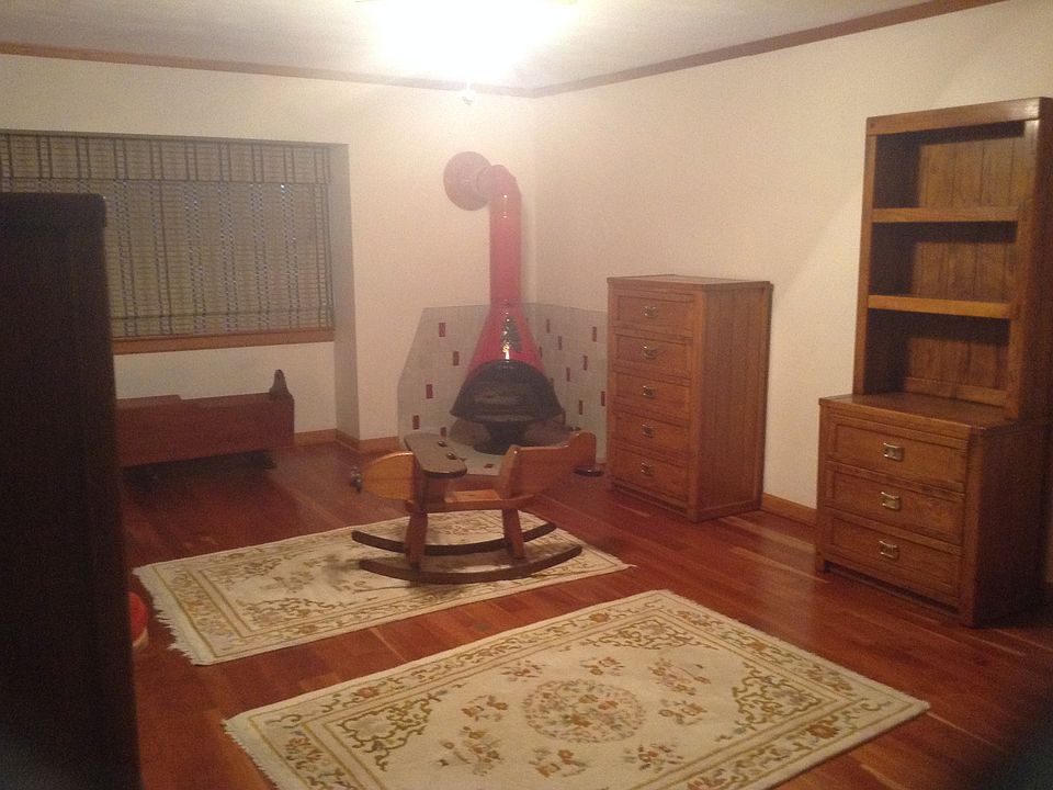 1st image of 410 2nd St