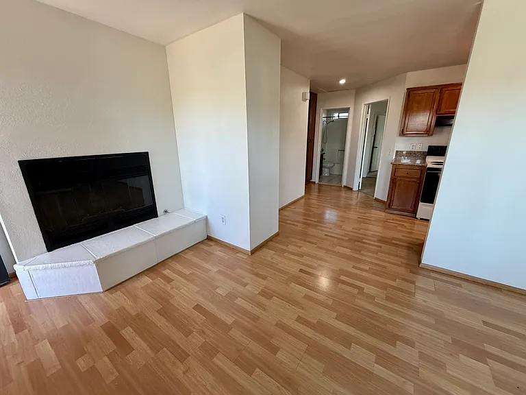 4495 North Ave #4 — Photo 4