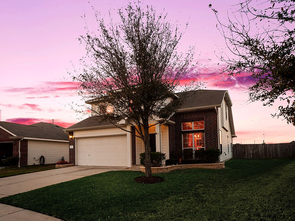 19107 Hemington Cir