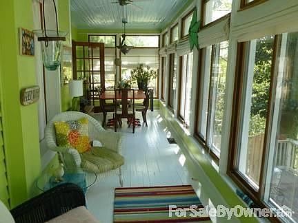 Year round sun porch