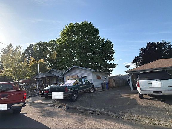 2nd image of 125 NW 14th Pl