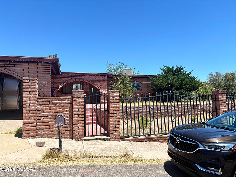 1st image of 469 E Calle Colima