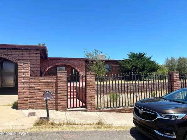 469 E Calle Colima, Nogales, AZ 85621