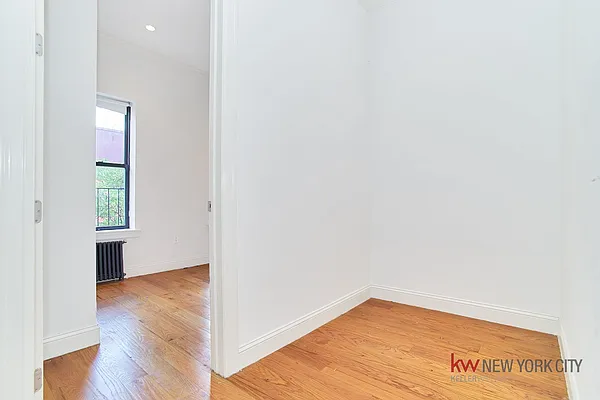 Rented by Keller Williams NYC | media 27