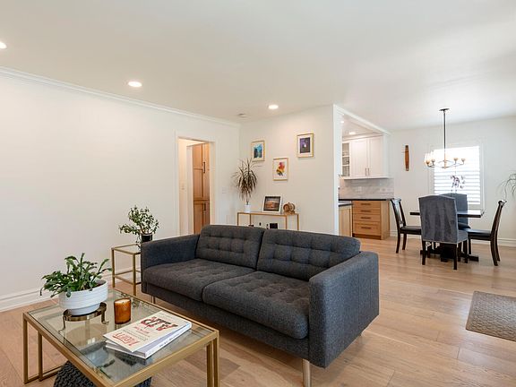 3rd image of 2201 E Wilson Ave