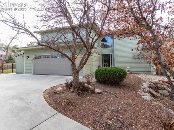 135 Broadmoor Hills Dr, Colorado Springs, CO 80906