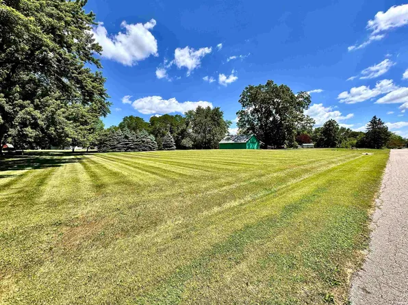 2572 W Ridge Rd, Peru, IN 46970