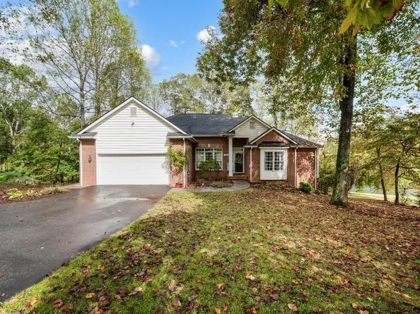 1324 Cuddington Ln, Forest, VA 24551