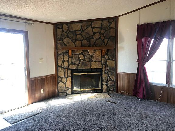 4th image of 620 County Road 1280