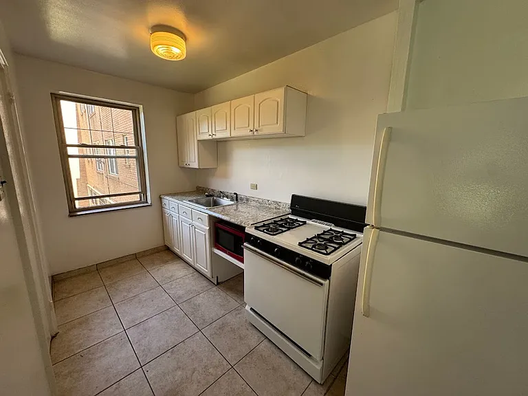 5506 Fifth Avenue — Photo 63