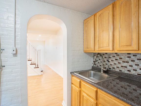 Kitchen includes stove and Fridge