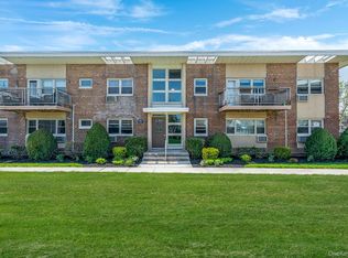 4 Rose Street #1-F1, Oceanside, NY 11572