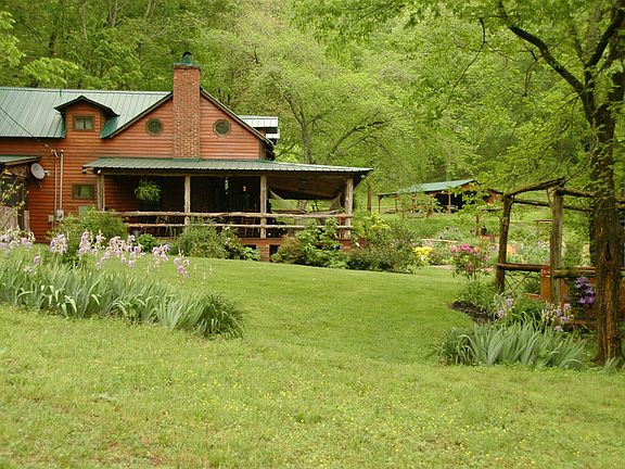 Landscaping, hot tub, organic gardens, barn - facing east