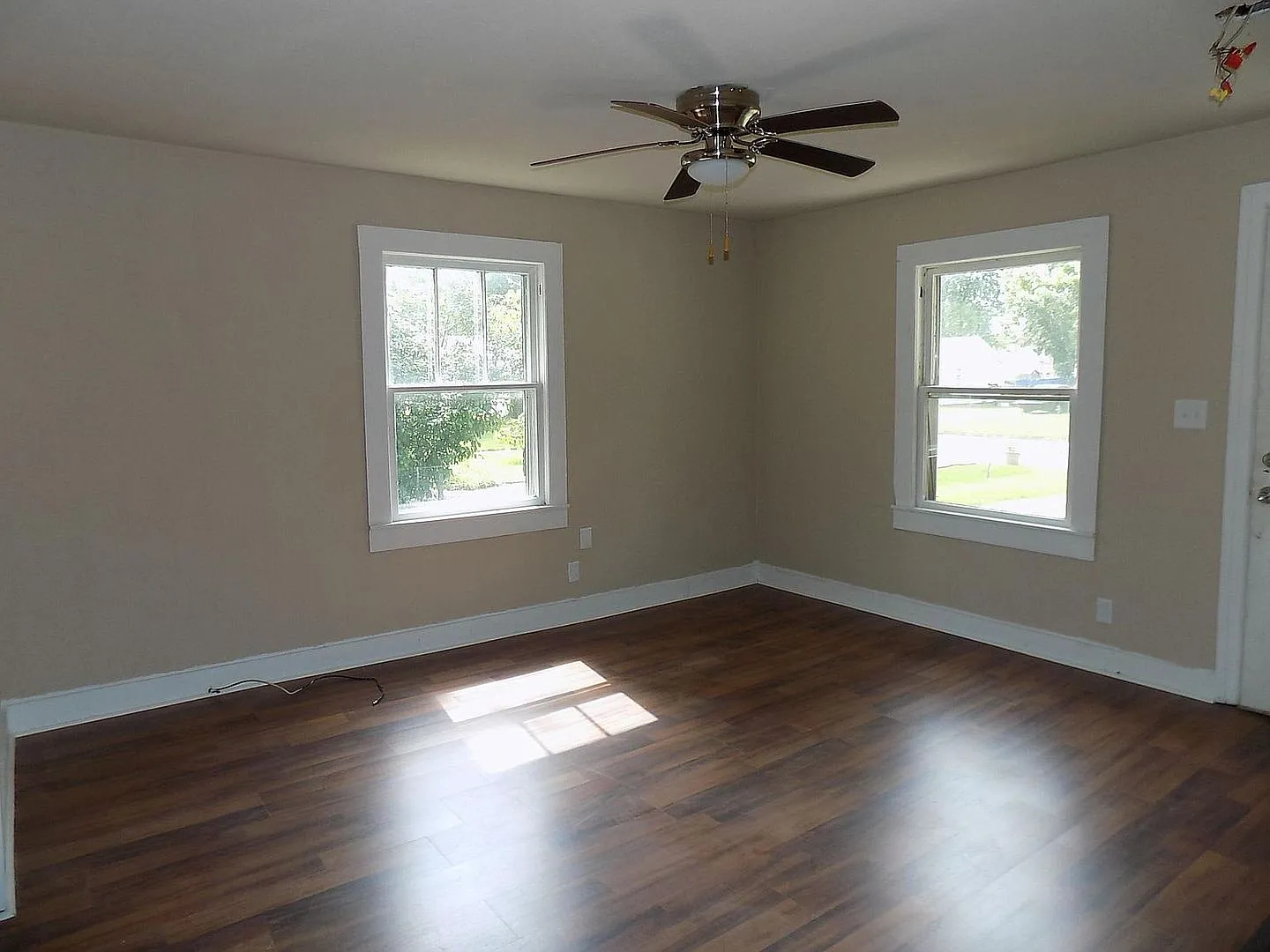 Check Out This Cozy Home ! Coming Soon — Photo 3