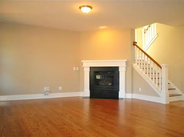 224 N Serenity Hill Cir, Chapel Hill, NC 27516