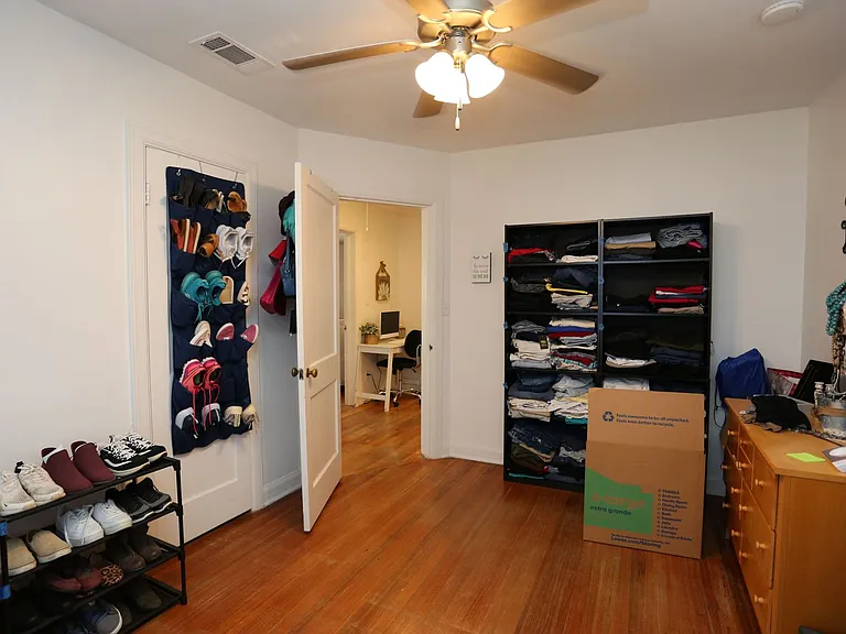206 E Grady St — Photo 14