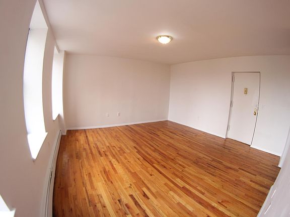 2nd image of 1230 Sheridan Ave #5G-1