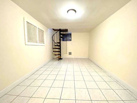 4th image of 125 W 81st St #1-3
