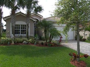 2079 Grey Falcon Cir SW, Vero Beach, FL 32962