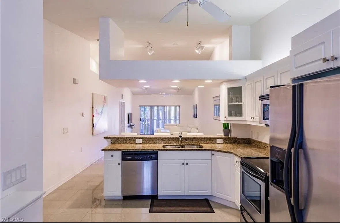 2 bed, 1349 sqft, $3,500 — Photo 2