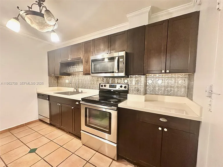 7135 Collins Ave #811 — Photo 10