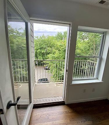 3rd image of 673 Bergen Ave #2B