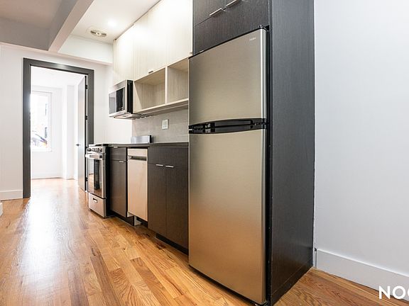 3rd image of 375 Lefferts Ave #1D