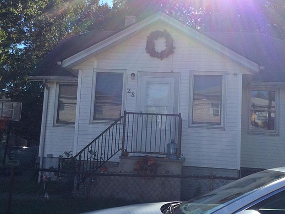 3rd image of 28 Church Ave