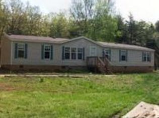 128 Mosley Ln, Mc Ewen, TN 37101