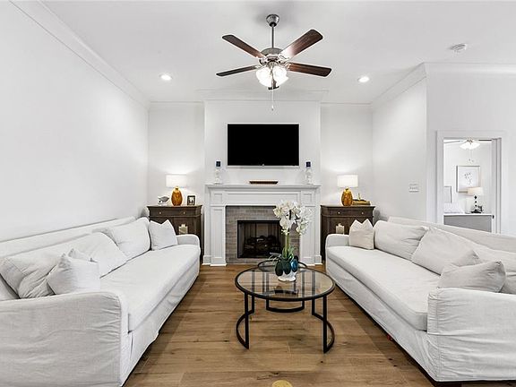 3rd image of 3046 Creekstone Way