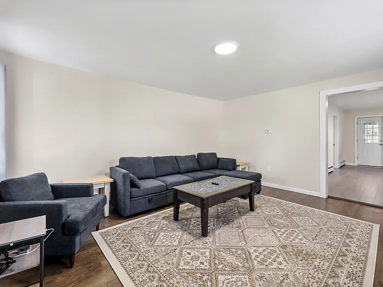 3 Golden Hill Rd #B — Photo 15