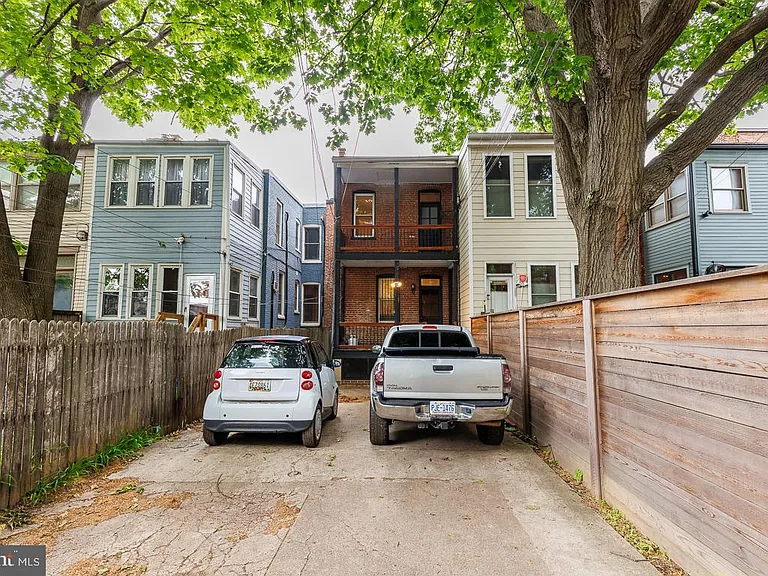 1437 E Capitol St SE #B — Photo 20