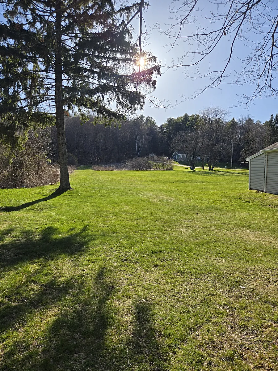 Building Photo - 521 Riverside Dr