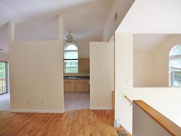 5th image of 14 Douglas St