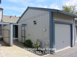 2 Conifer Sq, Rohnert Park, CA 94928
