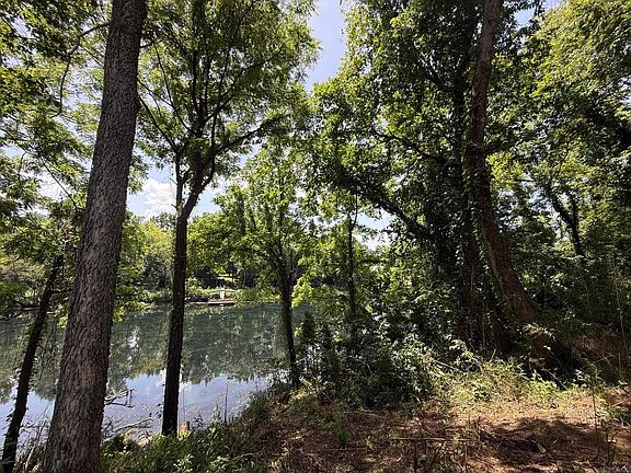 2nd image of 46 River Dr