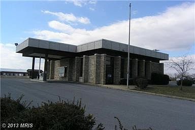 2nd image of 1574 Buchanan Trl E