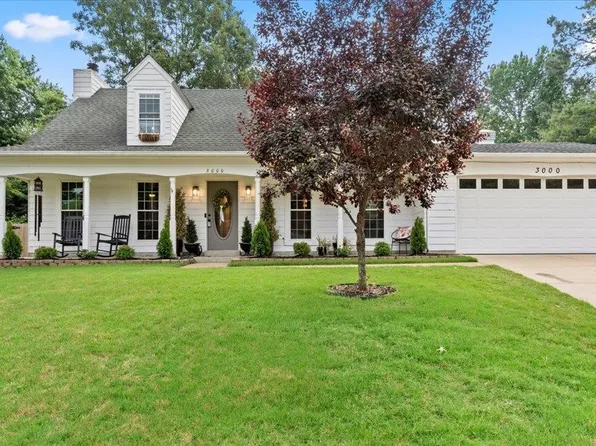 3000 Ingleside Dr, Bartlett, TN 38134