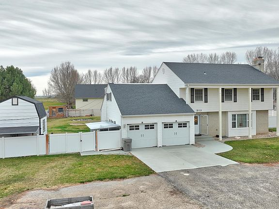 3rd image of 513 Ruth Ln