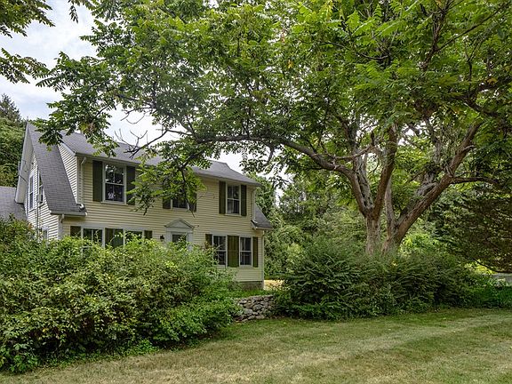 3rd image of 37 Neds Point Rd