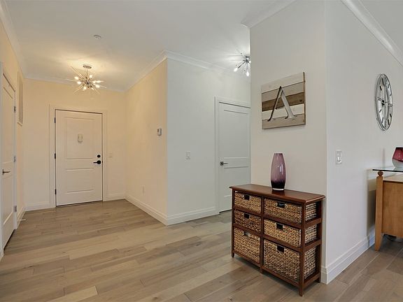 3rd image of 33204 Spruce Pond Cir #33204