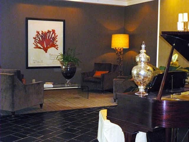 What a hospitable way to welcome guests in Windsor's Lobby. 