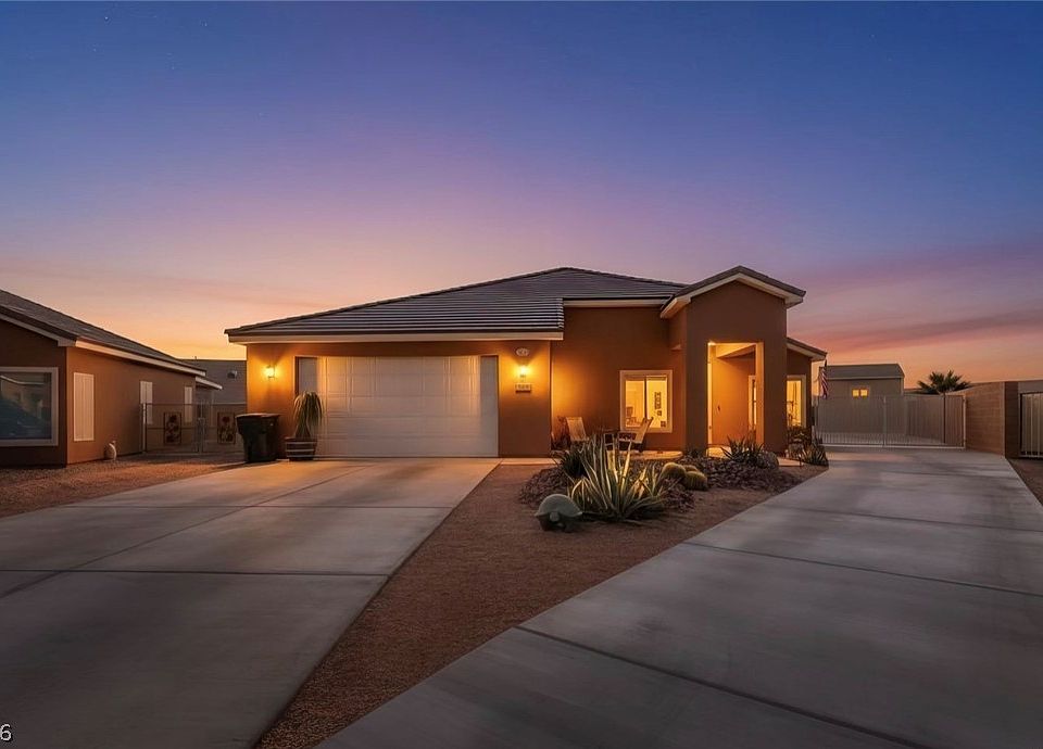 1st image of 208 Bambosa Cir