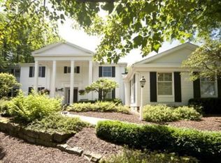 548 Fox Run Trl, Aurora, OH 44202