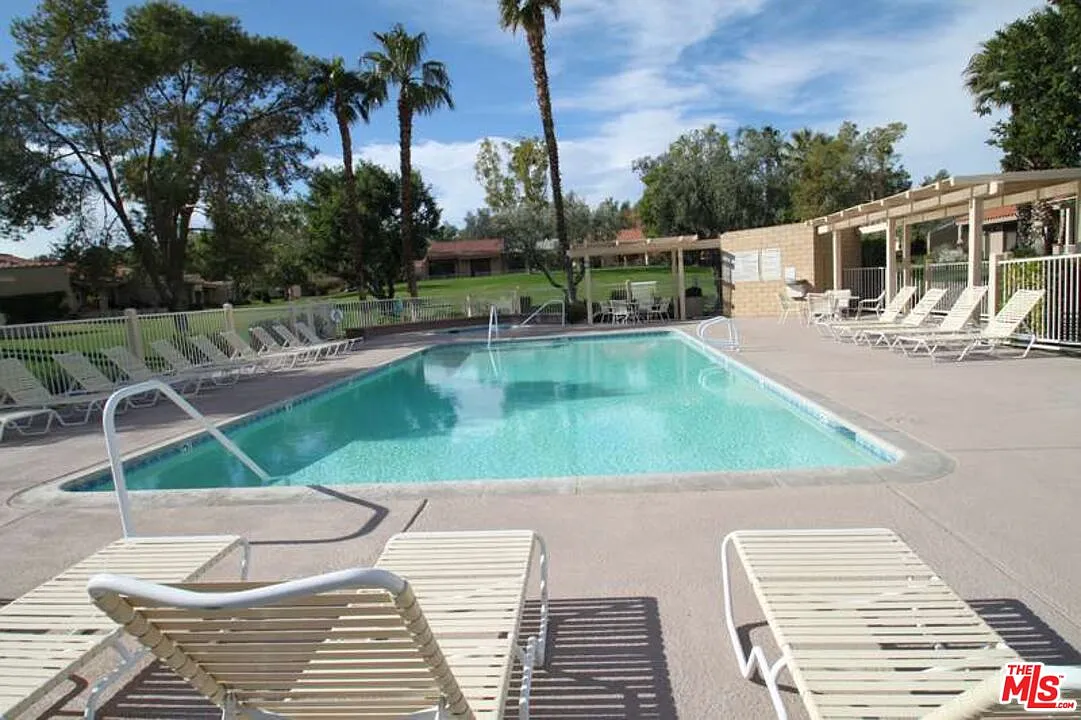 Building Photo - 40324 Pebble Beach Cir #32-05
