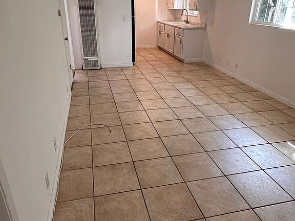 4th image of 1064 Bangor Ln