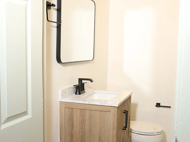 39 Wright St #1 — Photo 17