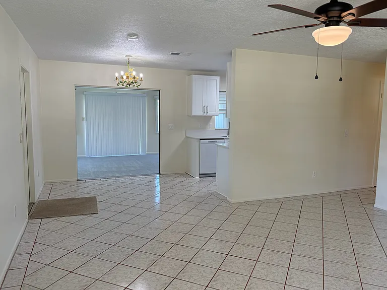 209 Phoenetia Dr — Photo 14